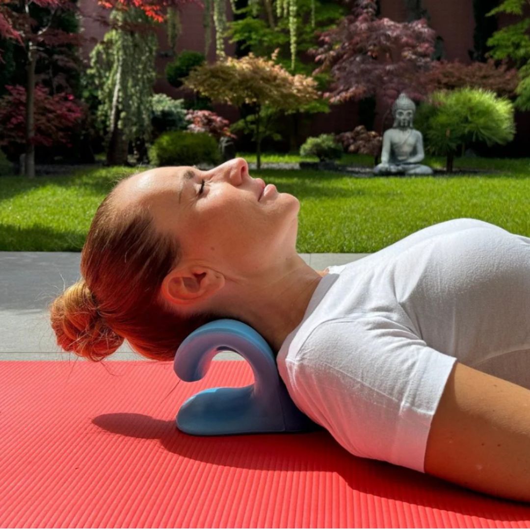 Ergonomisk Nackkudde med Stretchfunktion – För Avslappning & Välbefinnande